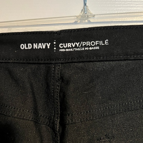 Old Navy Curvy/ Profile Jeans in Black. Size 20. - Picture 8 of 9
